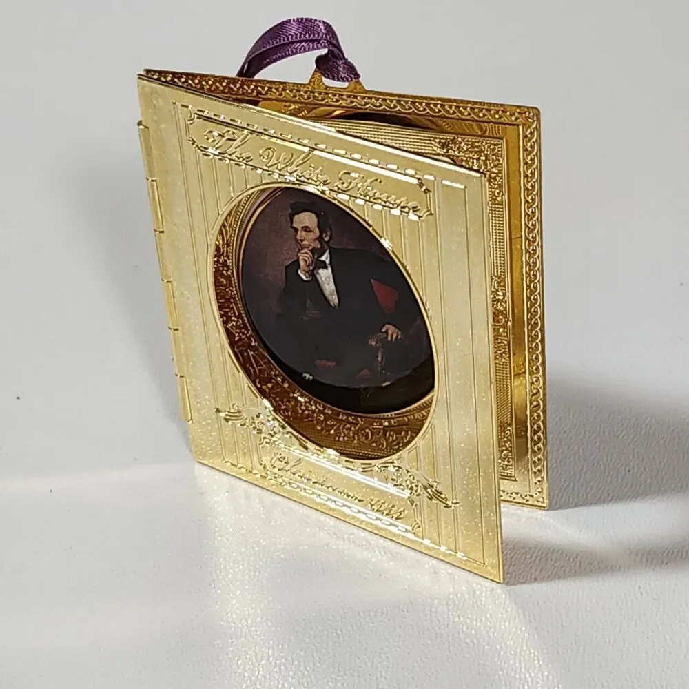 The White House Historical Association 1999 Christmas Ornament Abraham Lincoln